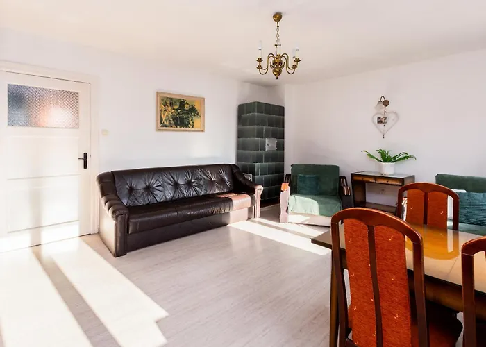 Nowy Port Standard By Bookinghost * Gdansk